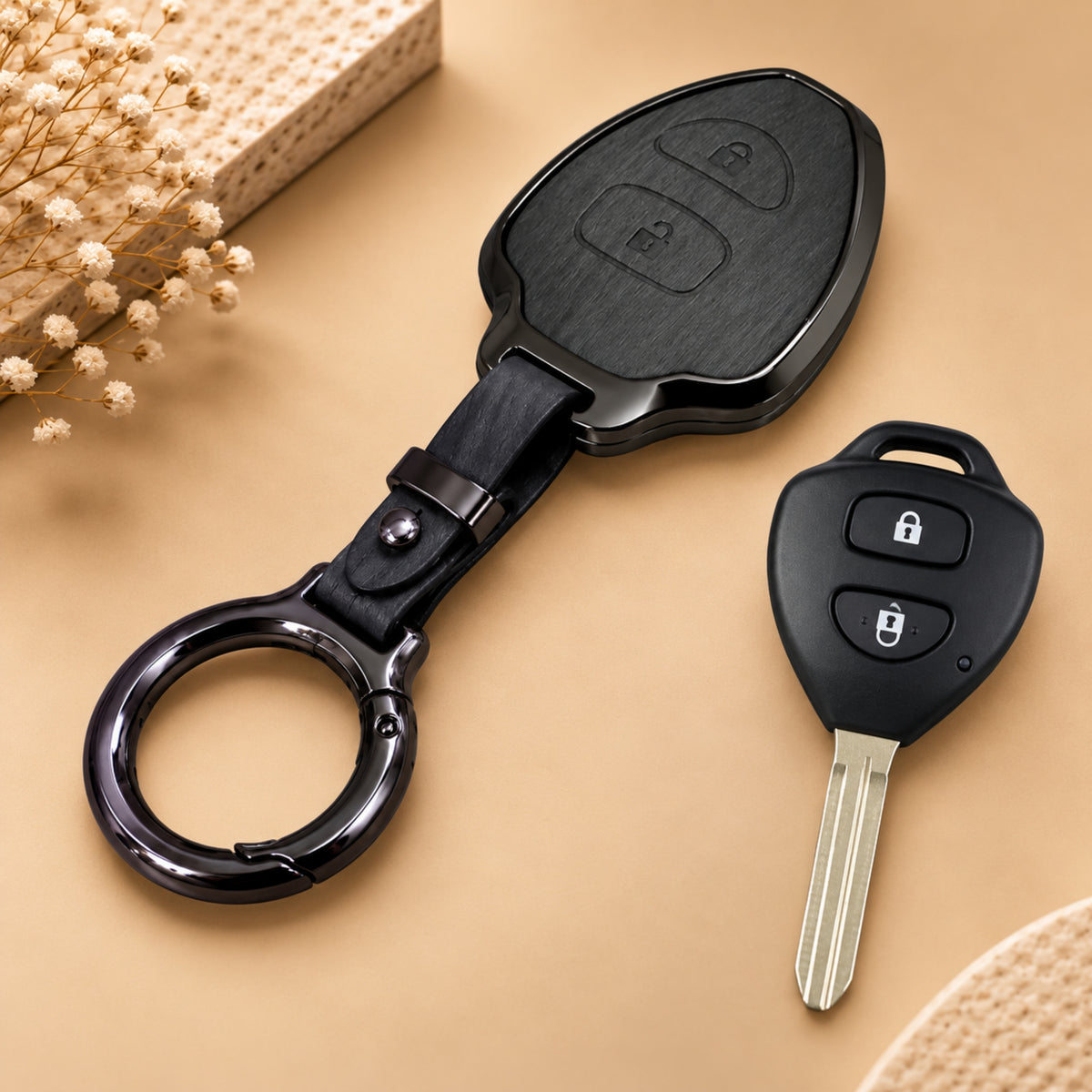 Toyota Camry Corolla Fortuner Innova Metal Key Cover with Keychain